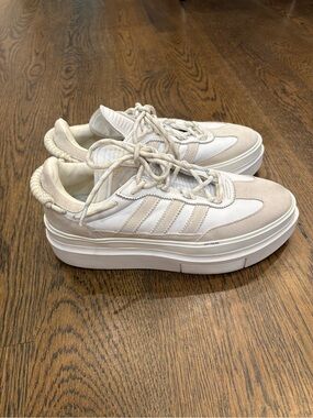 adidas x Ivy Park Sneakers